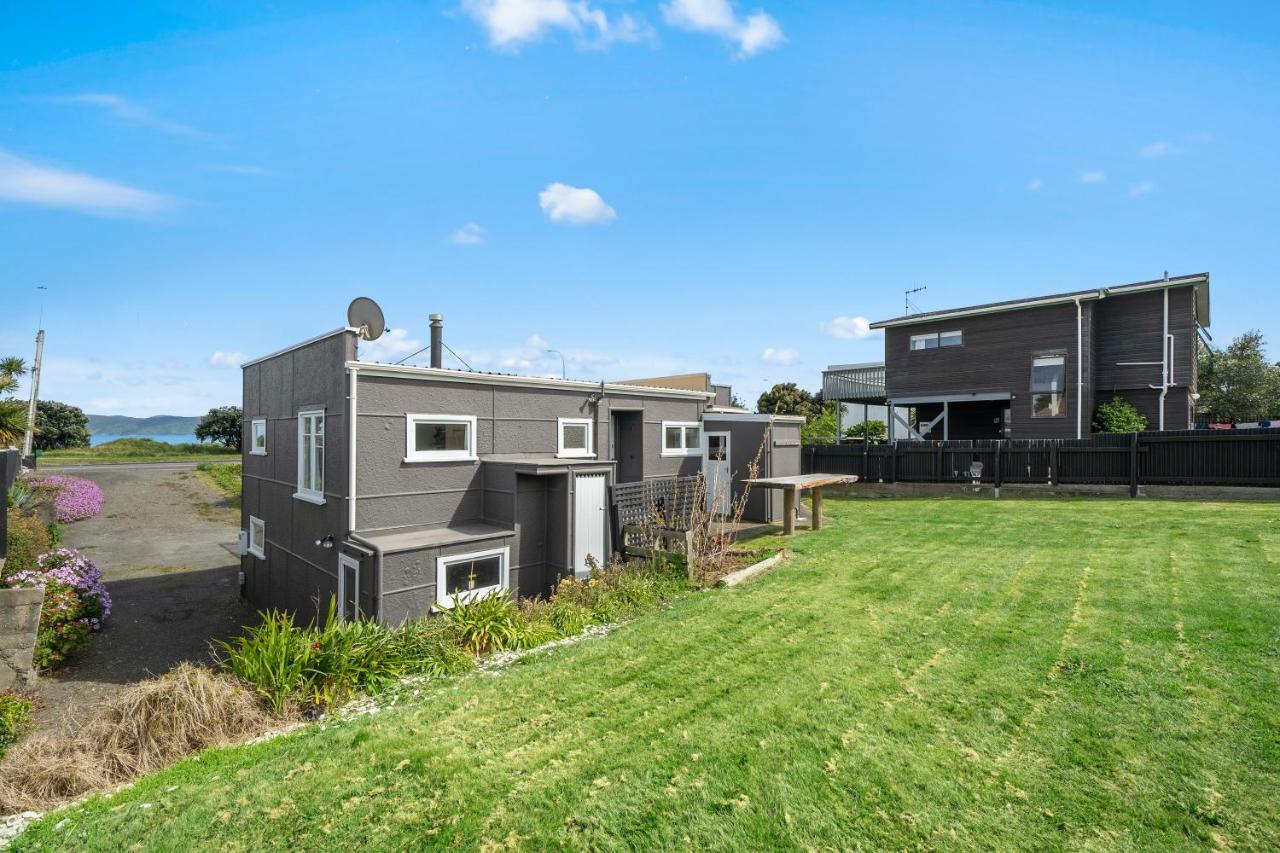The Green Trout - Paraparaumu Beach Holiday Home 外观 照片