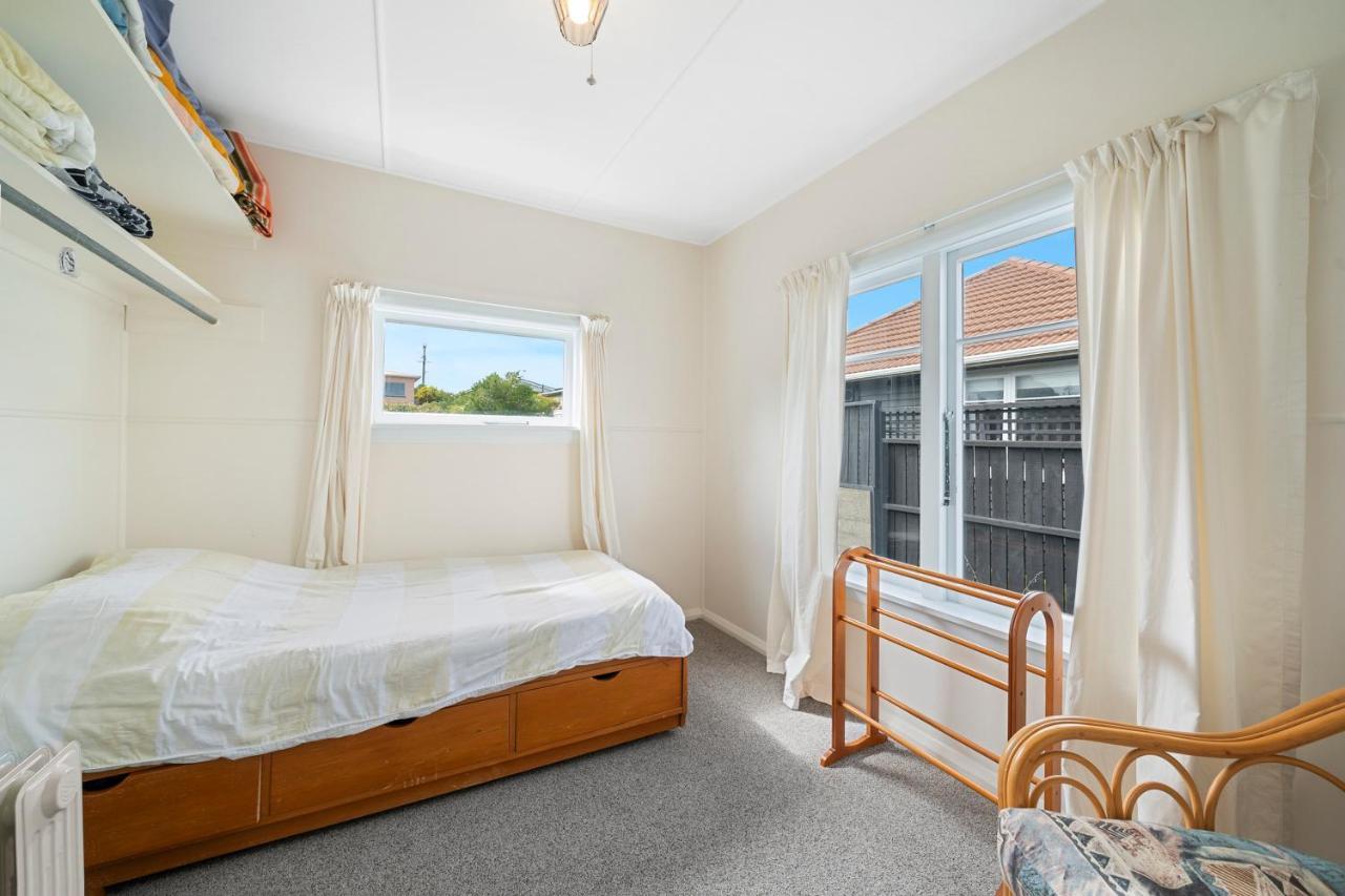 The Green Trout - Paraparaumu Beach Holiday Home 外观 照片
